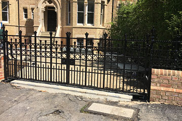 Cast iron railings oxford gothic